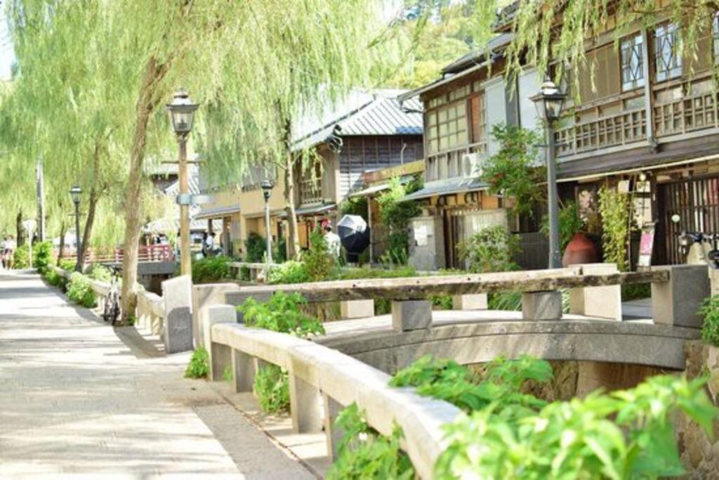 三丁庵 貸別荘 海まで徒歩10分 観光地ペリーロードまで徒歩2分の最高なロケーション 下田を遊び尽くせる貸別荘 無料駐車場もあります2Min Walk To The Perry Road 10Min Walk To The Beach Old Japanese Modern Style House Εξωτερικό φωτογραφία