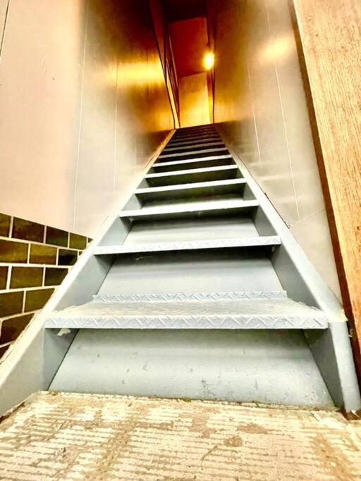 三丁庵 貸別荘 海まで徒歩10分 観光地ペリーロードまで徒歩2分の最高なロケーション 下田を遊び尽くせる貸別荘 無料駐車場もあります2Min Walk To The Perry Road 10Min Walk To The Beach Old Japanese Modern Style House Εξωτερικό φωτογραφία